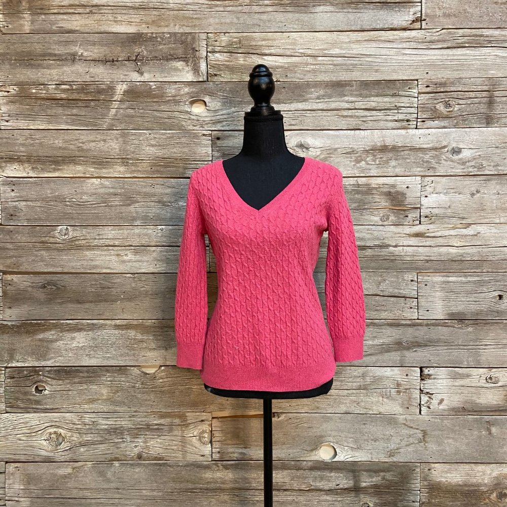 🌺Bright Pink Banana Republic Sweater🌺